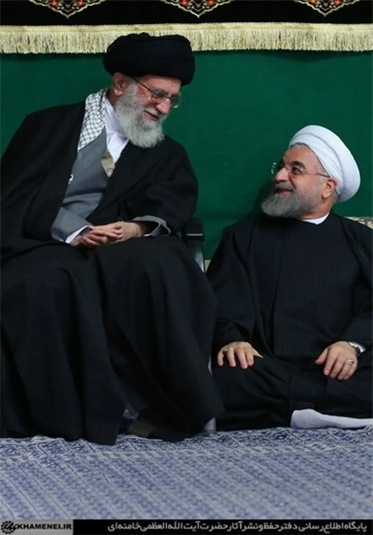 احوالپرسی رهبر انقلاب با روحانی و احمدی‌نژاد/ تصاویر