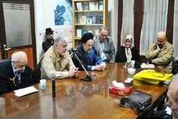 تصویری از آخرین لحظات زندگی استاد مشفق کاشانی در کنار سیدمحمد خاتمی