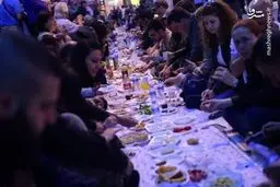 سفره های افطار در خیابان های ترکیه/تصاویر