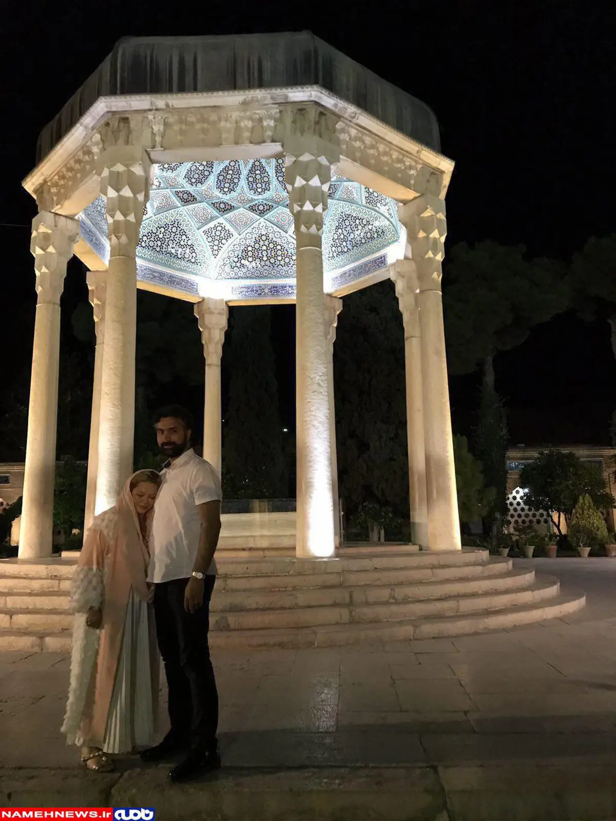 عکسی از بهاره رهنما و همسر جدیدش در حافظیه