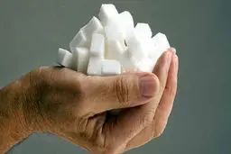 ۷ نشانه ای که به شما می گوید بیش از حد قند مصرف می کنید!
