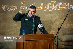 فرمانده نیروی هوافضای سپاه: ترامپ دیوانه نیست، خود را به دیوانگی زده است