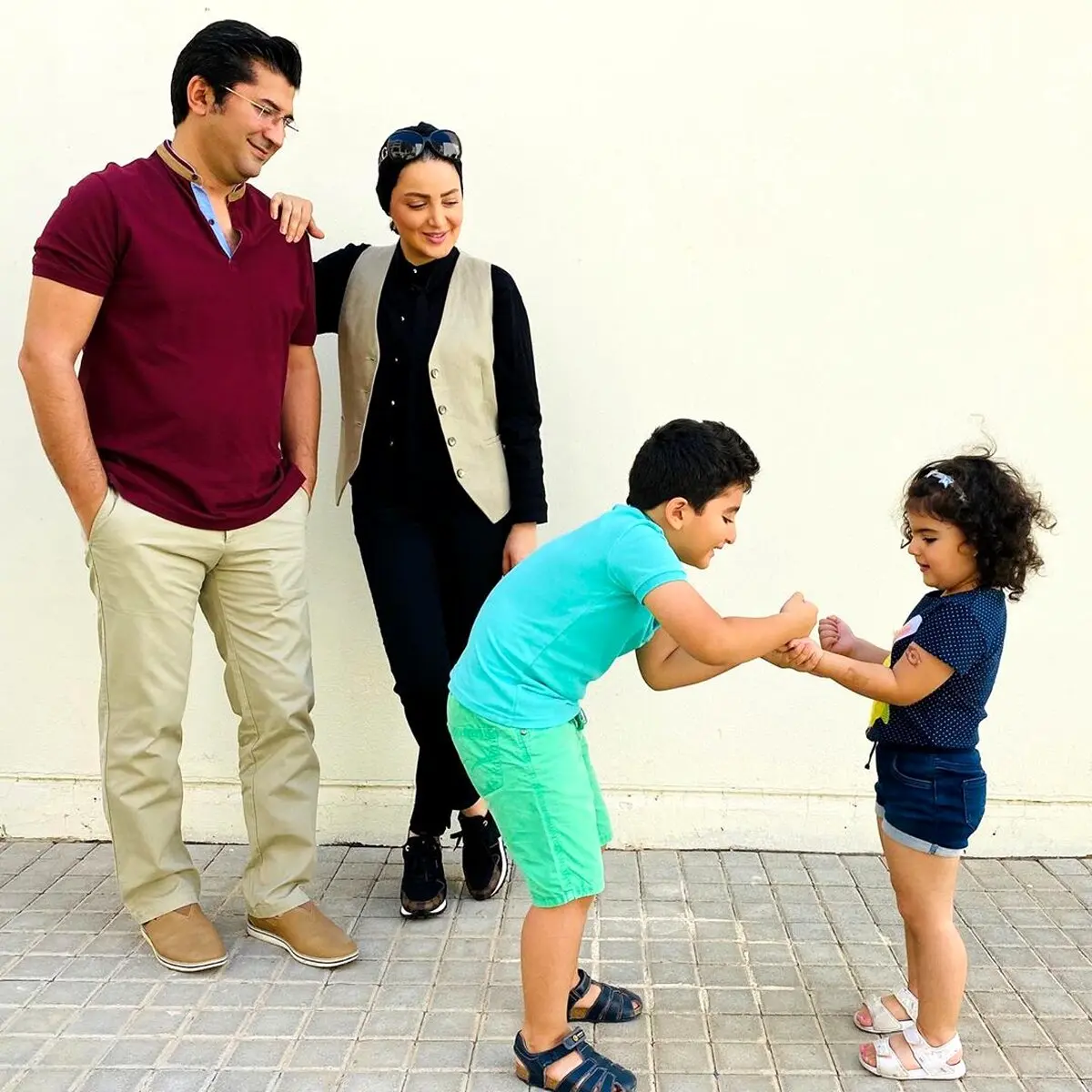 سیزده بدر شیلا خداداد در کنار خانواده + عکس