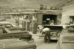 پمپ بنزين جاده چالوس دهه ۳۰/ عکس