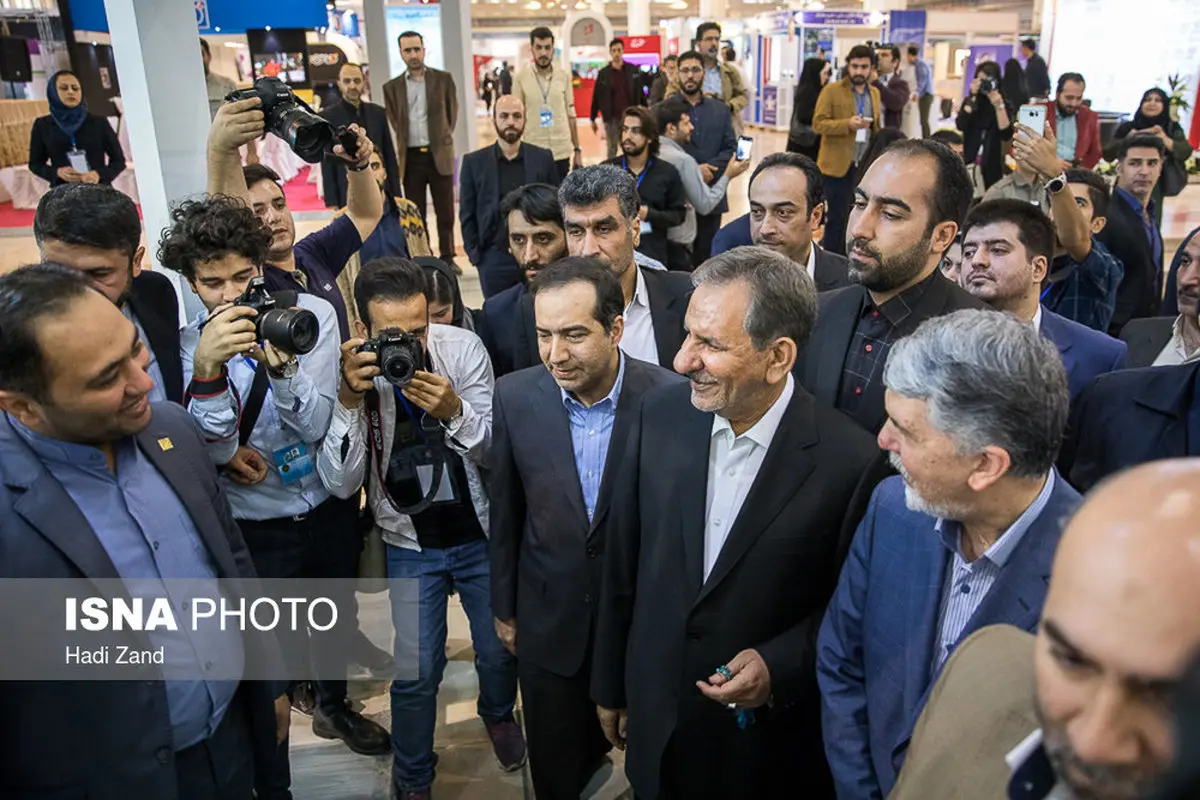 حضوراسحاق جهانگیری در نمایشگاه مطبوعات/تصاویر