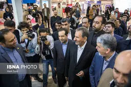 حضوراسحاق جهانگیری در نمایشگاه مطبوعات/تصاویر