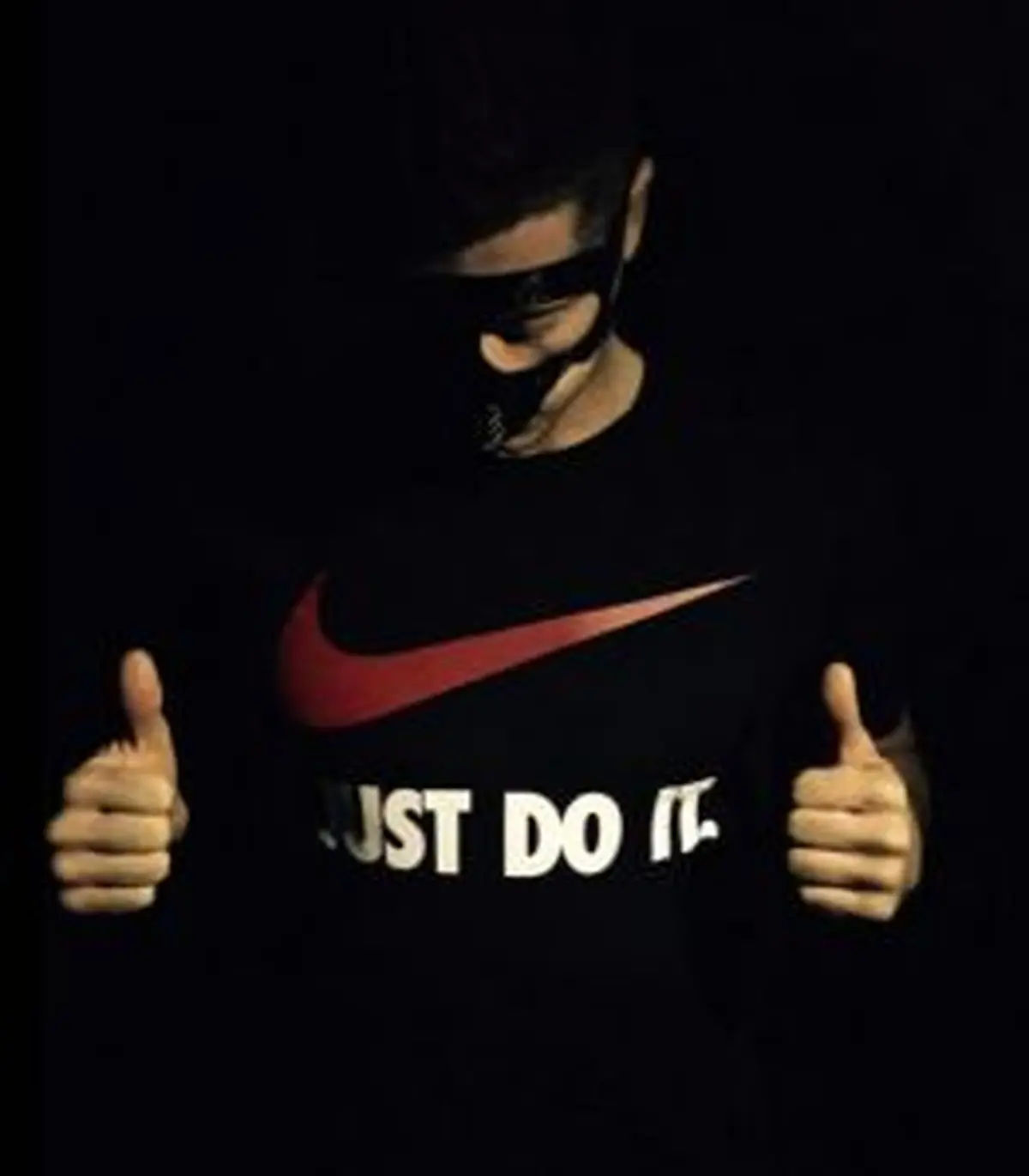 لواندوفسکی با ماسک ویژه مقابل بارسا/عکس