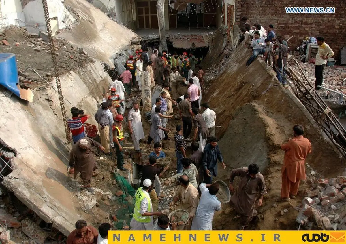 24 کشته بر اثر ریزش سقف مسجد/ عکس