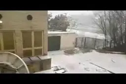 ببینید:بارش برف و تگرگ- شمال تهران