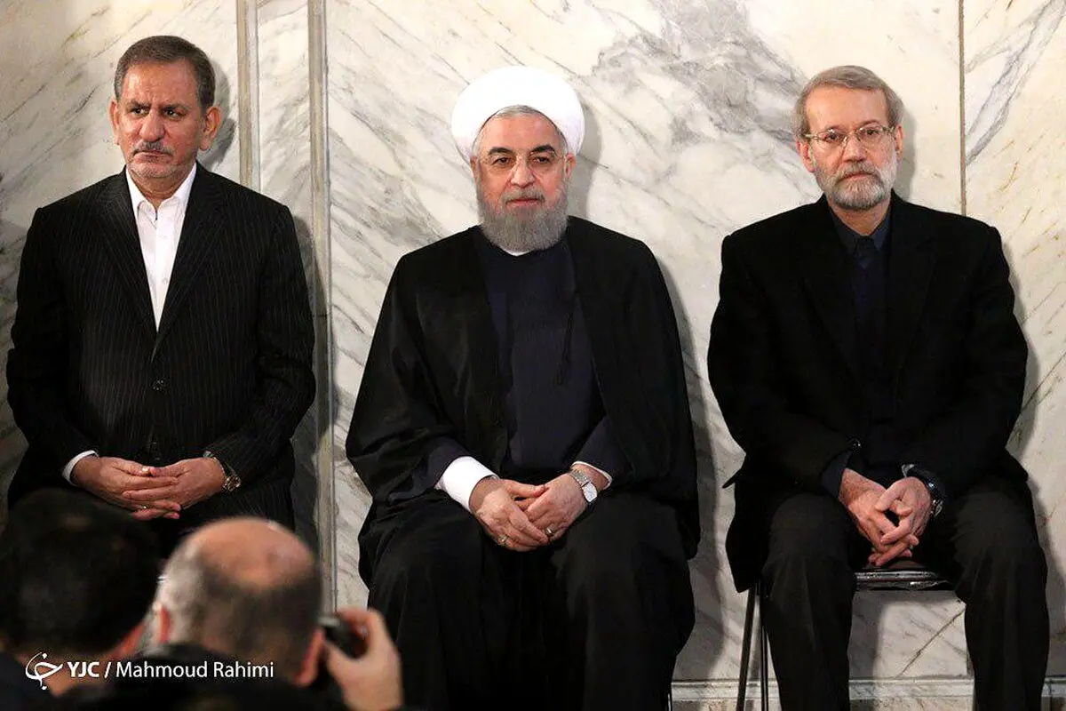 تصویری از حسن روحانی و جهانگیری در مراسم آیت‌الله هاشمی