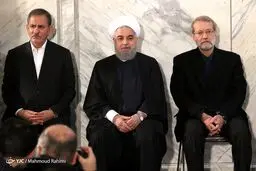 تصویری از حسن روحانی و جهانگیری در مراسم آیت‌الله هاشمی
