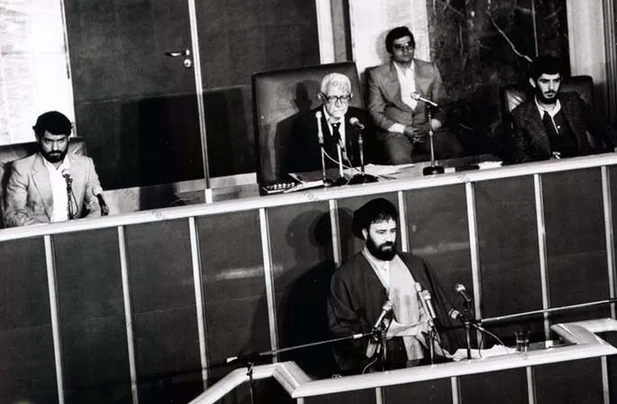 اولین رئیس‌مجلس در جمهوری اسلامی ایران/عکس