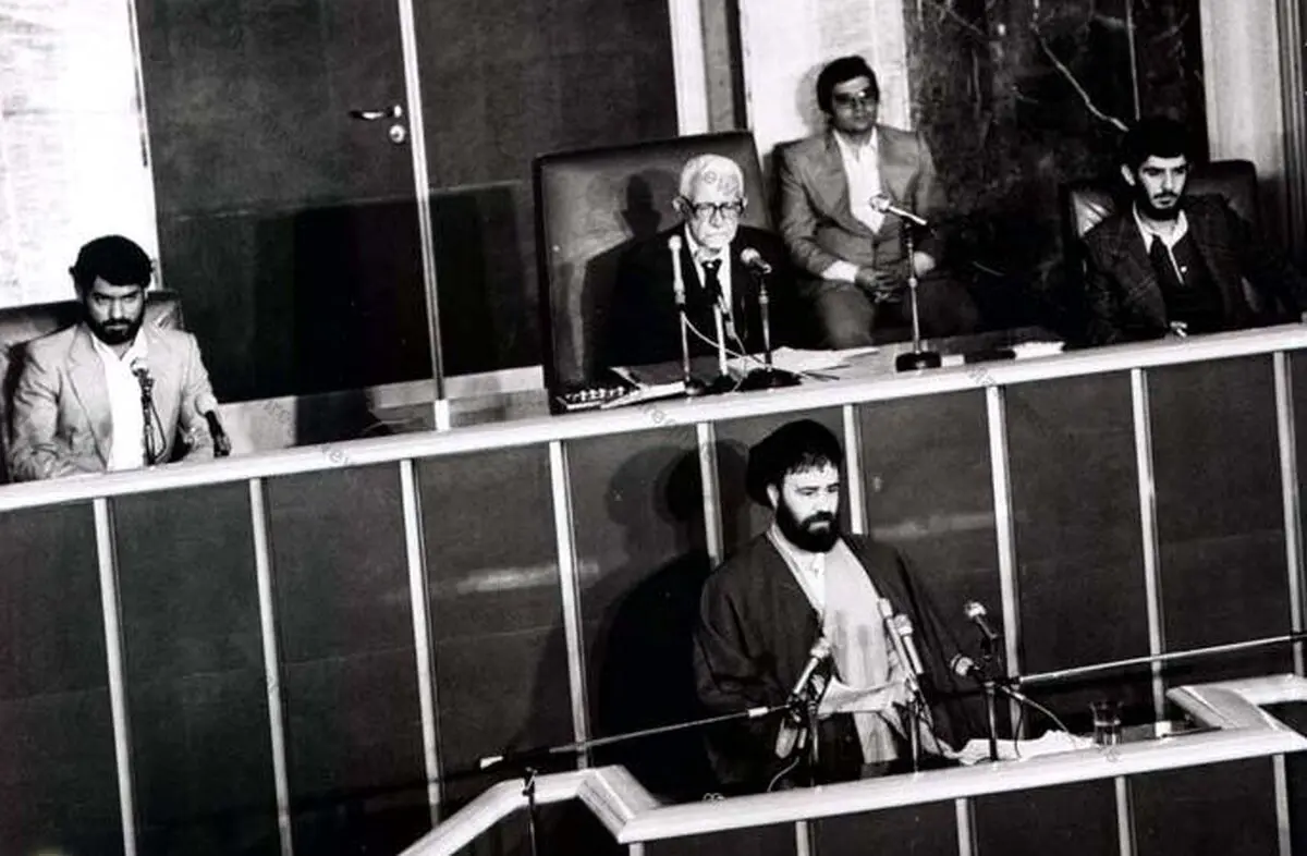 اولین رئیس‌مجلس در جمهوری اسلامی ایران/عکس