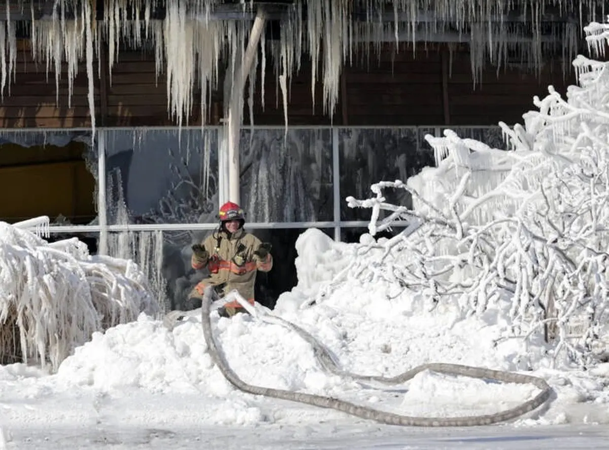 کولاک و یخ بندان در کانادا/تصاویر