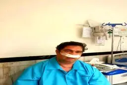 علی دهباشی روی تخت بیمارستان/عکس