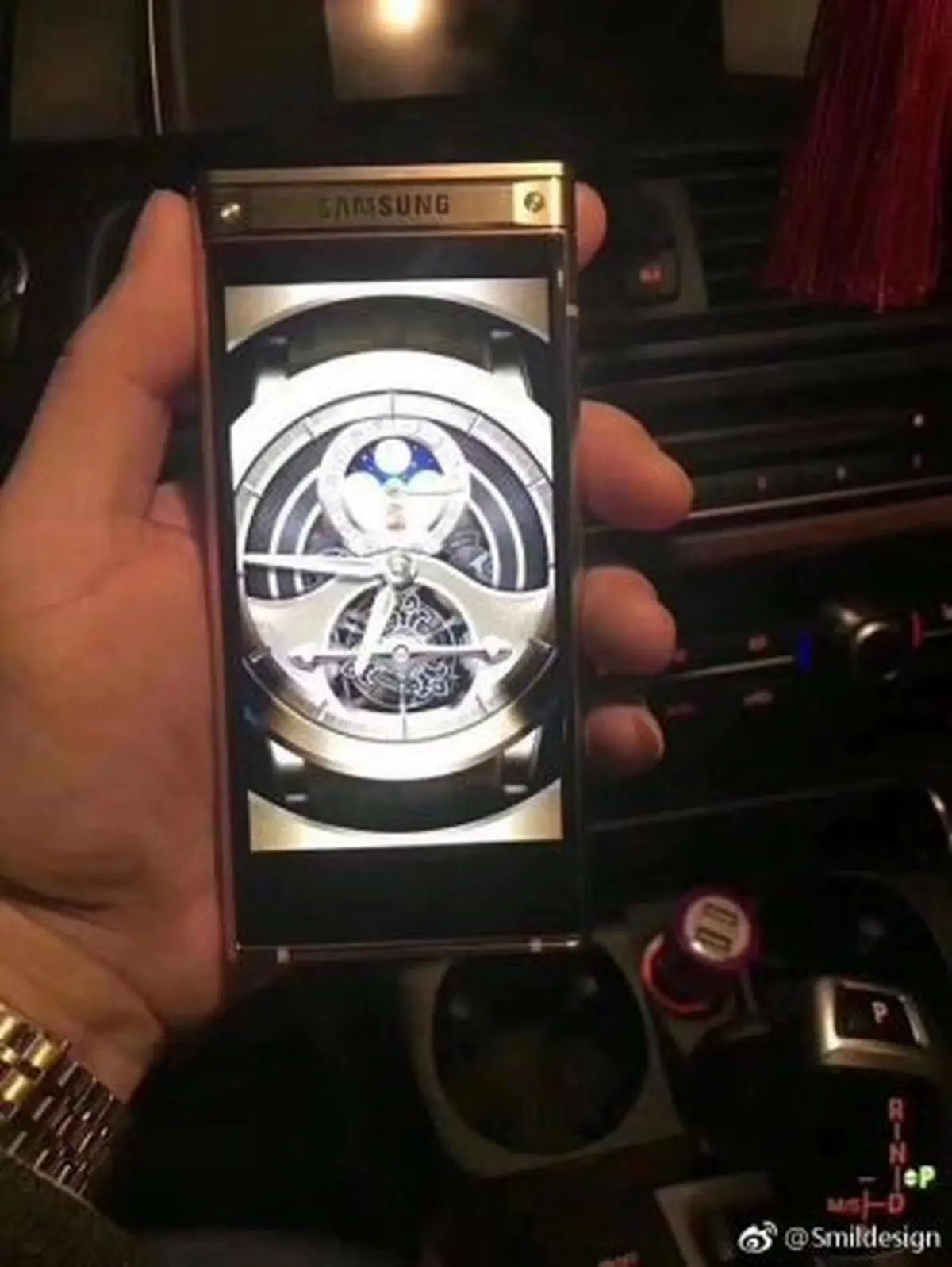 تصاویری واقعی از اسمارت‌فون تاشو سامسونگ SM-W2018 منتشر شد