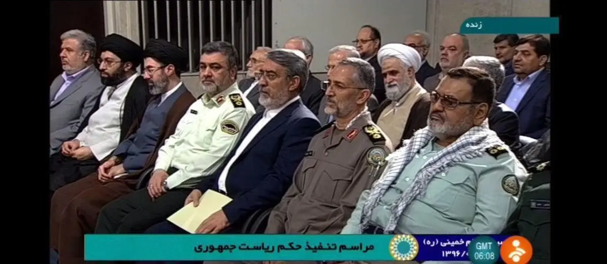 فرزندان رهبر انقلاب در مراسم تنفيذ/عکس