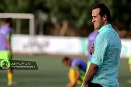 اولین تمرین علی کریمی با تیم نفت در کسوت سرمربی/تصاویر
