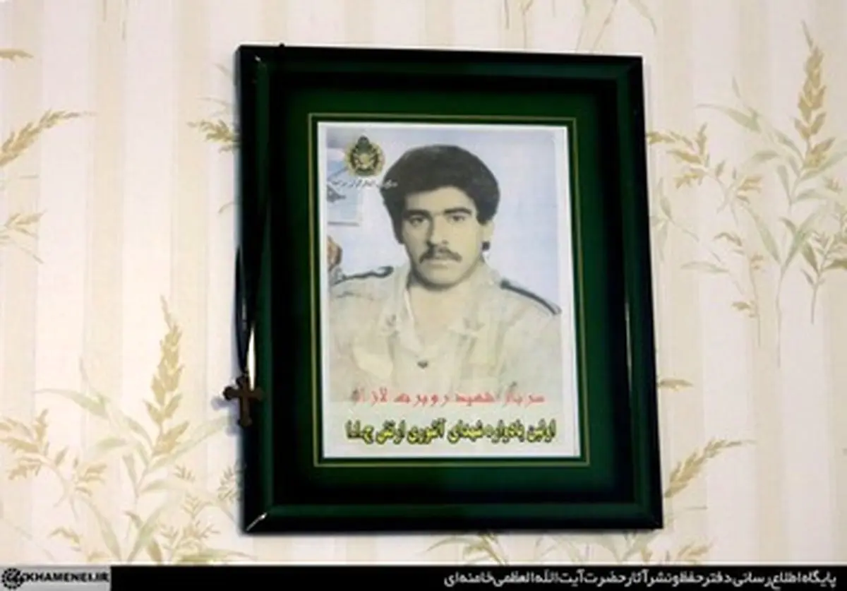 حضور رهبری در منزل خانواده شهید مسیحی/عکس