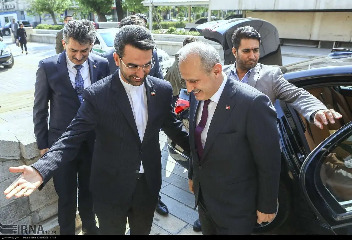عکس: دیدار وزیر حمل و نقل و زیر ساخت ترکیه با وزیر ارتباطات