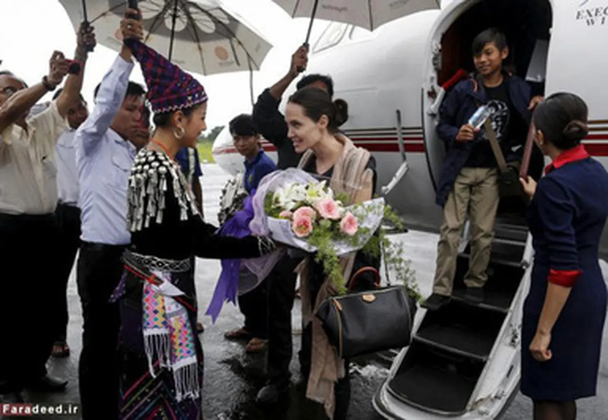 آنجلیناجولی در میان کودکان میانمار/تصاویر