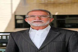 گلایه‌های پرفسور شمسی‌پور: ما «فرار مغزها» نداریم؛ آنچه وجود دارد «فراری دادن مغزها»ست