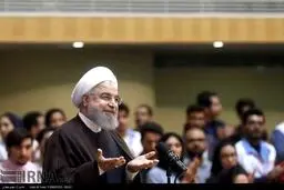ضیافت افطار ‏جوانان و دانشجویان با روحانی/تصاویر