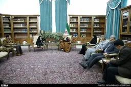 دیدار یک خانواده قرآنی با آیت الله هاشمی رفسنجانی/تصاویر