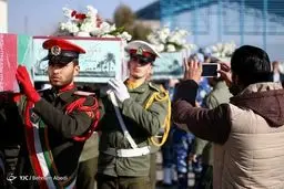 استقبال از پیکر 11 شهید دوران دفاع مقدس در تبریز/تصاویر