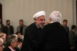 مرحوم داوود رشیدی در کنار رئیس جمهور/عکس