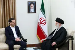 عکس/ نخست‌وزیر اروپایی که هرگز کراوات نمی بندد