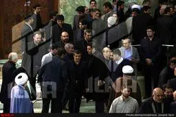 خانواده هاشمی وارد حرم امام شدند/عکس