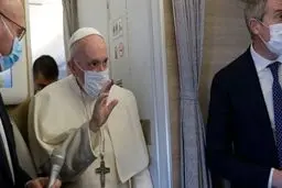 تصاویر دیده نشده از هدیه پاپ فرانسیس به فرمانده الحشد الشعبی