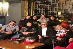 سوگل طهماسبی و جمعی از بازیگران در تولد رضا رفیع/عکس