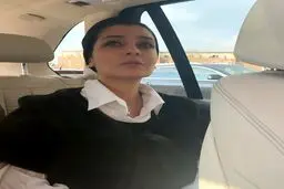 تیپ خاص ساره بیات در ماشین + عکس