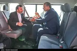 خوش و بش جالب دو وزیر دولت در خودرو/عکس