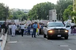 تظاهرات اعتراضی هزاران مسلمان مقابل سفارت عربستان در واشنگتن/تصاویر