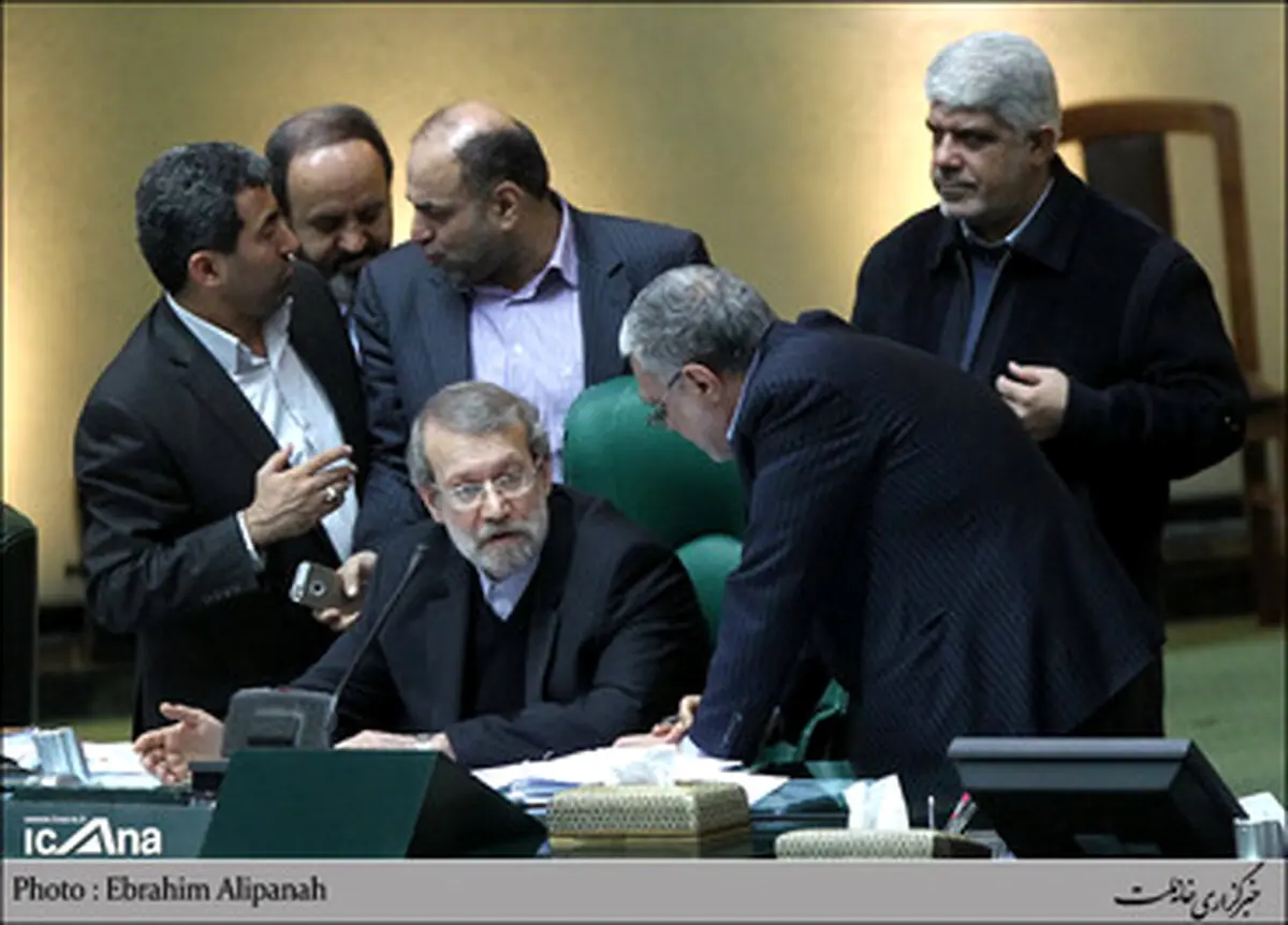 مجلس شورای اسلامی یک روز پس از نطق جنجالی مطهری/ تصاویر