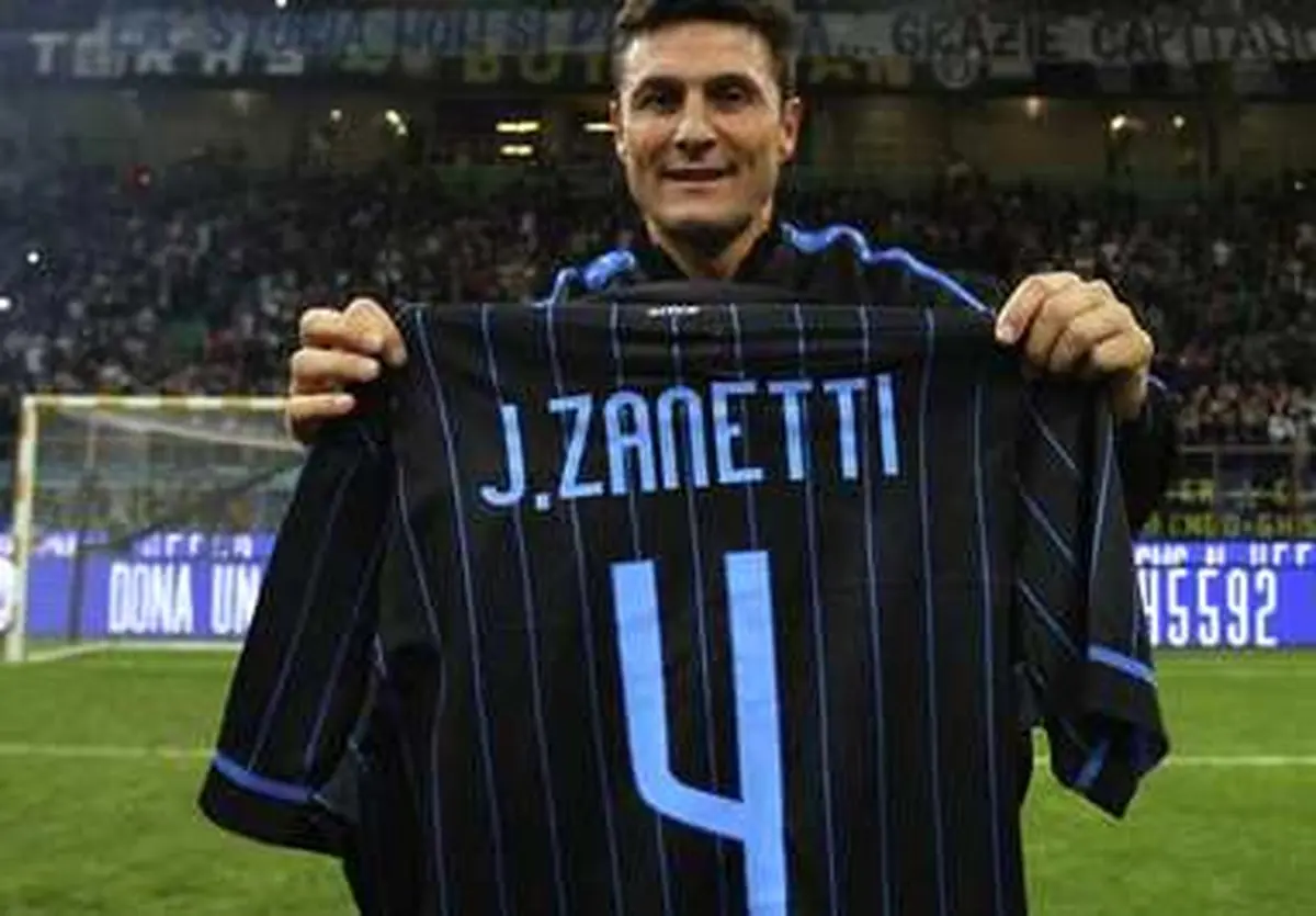 مراسم‌ باشکوه‌ بازنشسته‌ شدن‌ پیراهن‌ زانتی/تصاویر