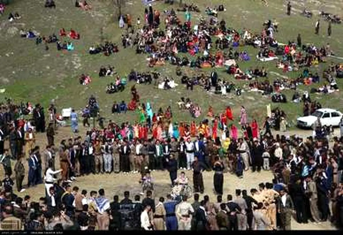 تصاویر: استقبال از بهار در روستای «گویزه کوره »