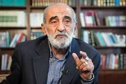 پیشنهاد مدیرمسئول کیهان به مردم عراق: سفارت آمریکا را اشغال کنید!