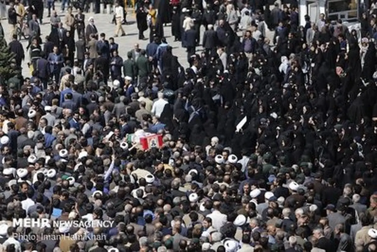 تصاویر/ تشییع طلبه همدانی