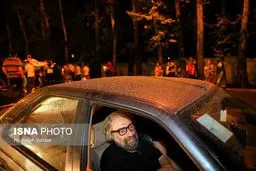 عکس/ مسعود کیمیایی، در شادی خیابانی مردم، پس از پیروزی تیم ملی برابر مراکش