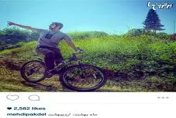 مهدی پاکدل و دوچرخه سواری در هوای بهاری/عکس
