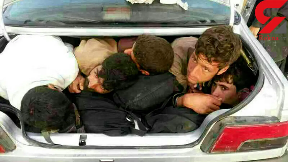 پژو 405 با 12 سرنشین در خاش چپ کرد / 12 کشته و مجروح در این حادثه