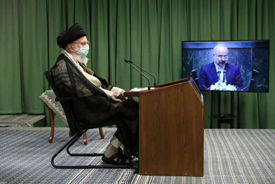  ارتباط تصویری رهبر انقلاب با نمایندگان مجلس شورای اسلامی