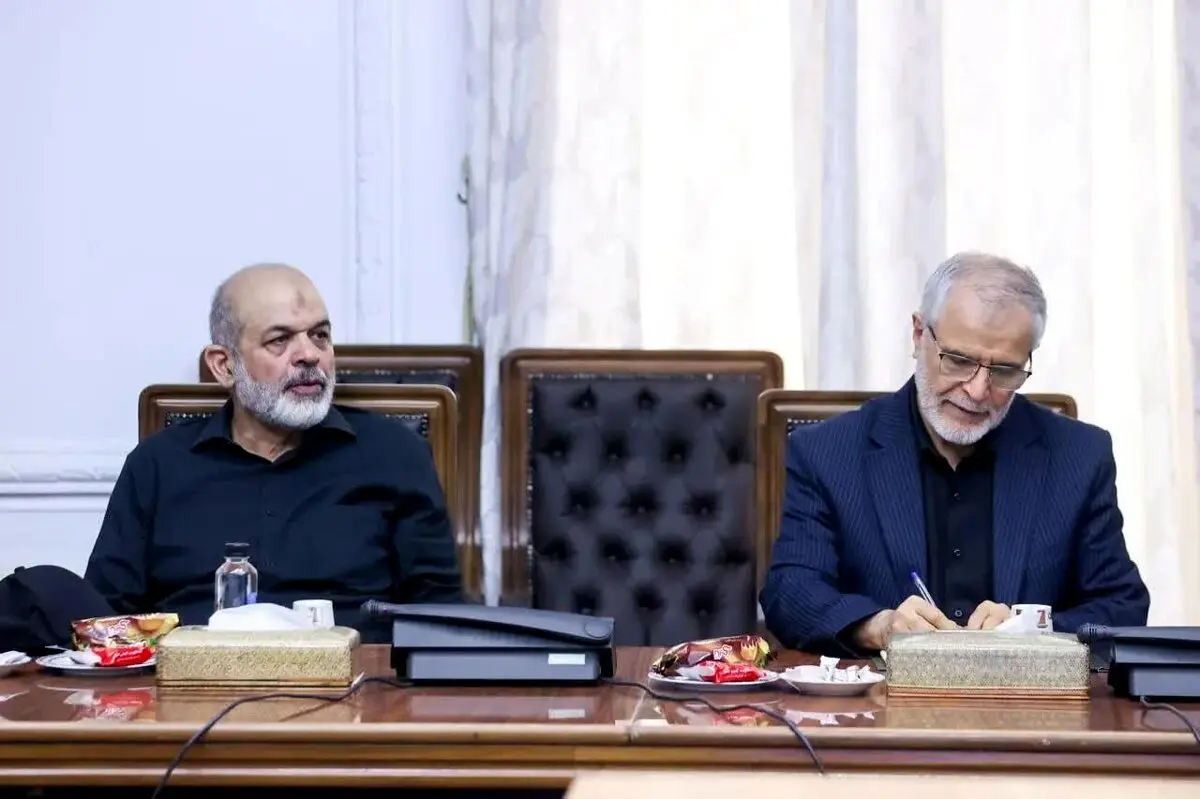 سردار وحیدی: رهبر شهید ماندنی و جاویدان هستند
