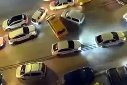 شایعه حمله ایران به اسرائیل، مردم را به خیابان کشاند؛ هجوم به پمپ‌بنزین‌ها + ویدئو