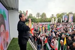 حضور حماسی مردم بندرعباس زیر سایه بمباران و حمله هوایی