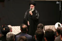 تصاویر نماز جماعت ظهر اربعین به امامت رهبر انقلاب